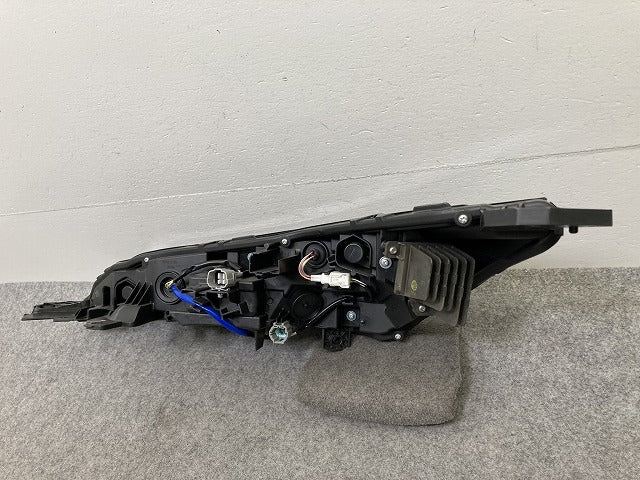 エクストレイル/X-TRAIL T33/SNT33 純正 右 ウィンカー LED 刻印U2 コンビネーションランプ RH KOITO 210-2378T 日産(149538)