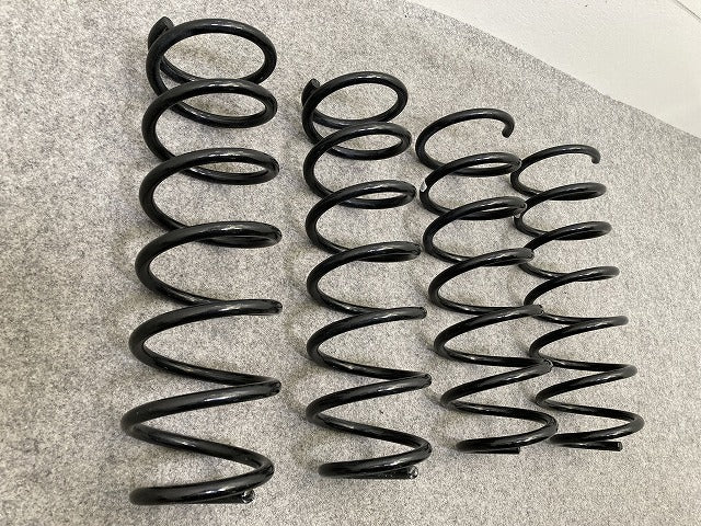 タント LA650S/LA660S 純正 スプリング 4本セット ノーマル コイル サスペンション バネ バンプラバー付 ブラック ダイハツ(149543)