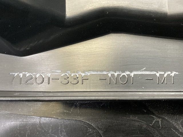 新品!フリード クロスター GT2/GT4 e:HEV/GT6/GT8 純正 フロント グリル/ラジエーターグリル 71201-33F-N01-M1 ホンダ(149544)