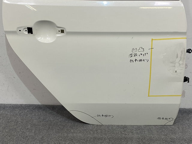N-ONE/NONE/Nワン JG3/JG4 純正 右 リア ドア バイザー付 ドアパネル RH ホワイト ホンダ(149547)
