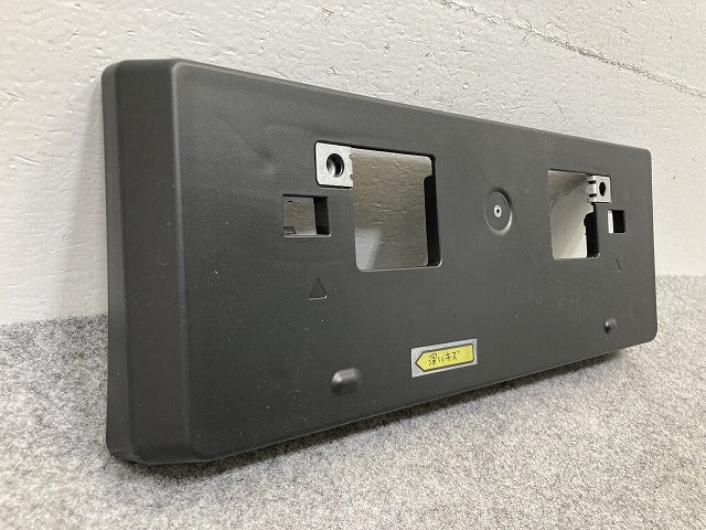 新品!アルファード 30系/AGH30W/AGH35W/GGH30W/GGH35W/AYH30W 純正 フロント ライセンスブラケット 52114-58070 52114-58070 素地(149570)