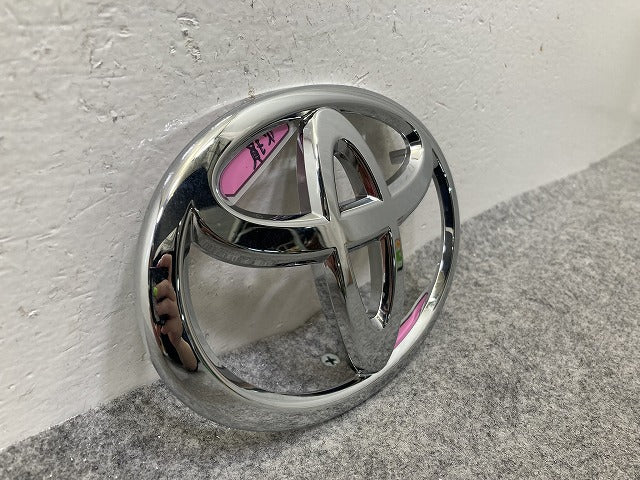 プリウス PHV ZVW52 純正 フロント グリル エンブレム/オーナメント 90975-02174/97 メッキ トヨタ(149583)