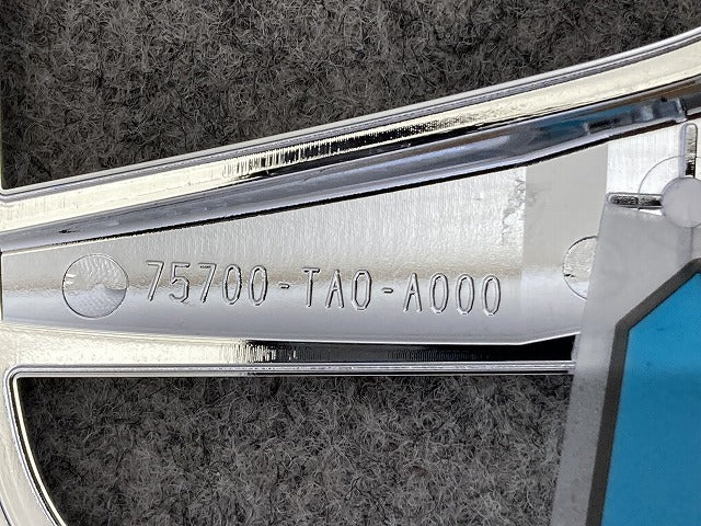 新車取り外し!N-BOX/NBOX Nボックス 純正 フロント エンブレム/オーナメント Hマーク 75700-TA0-A000 メッキ ホンダ(149600)