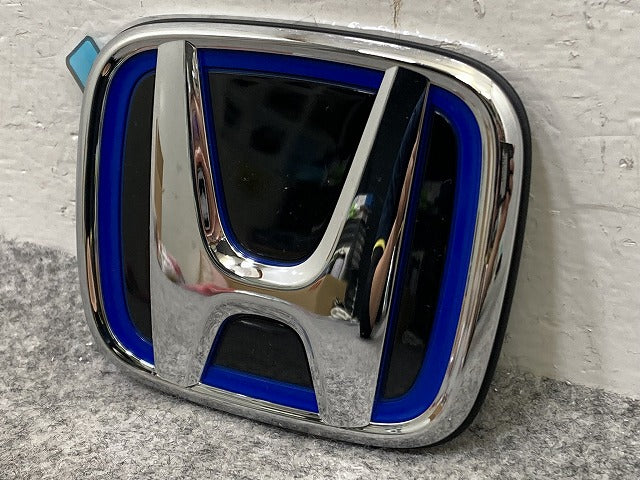 新車取り外し! 純正 リア エンブレム/オーナメント Hマーク ハイブリット用 メッキ ホンダ(149604)