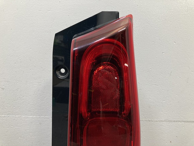 タント LA650S/LA660S 純正 右 テールランプ/ライト/レンズ LED 刻印A RH KOITO 220-69074 ダイハツ(149617)