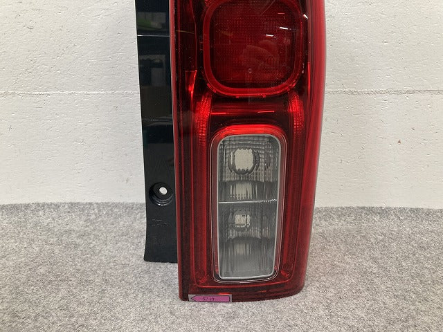 タント LA650S/LA660S 純正 右 テールランプ/ライト/レンズ LED 刻印A RH KOITO 220-69074 ダイハツ(149617)
