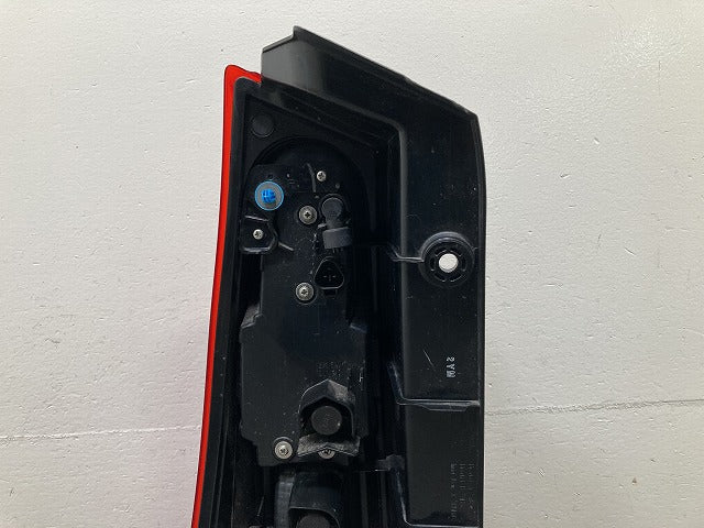 タント LA650S/LA660S 純正 右 テールランプ/ライト/レンズ LED 刻印A RH KOITO 220-69074 ダイハツ(149617)