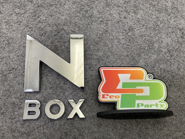 新車取り外し!N-BOX/NBOX Nボックス 純正 エンブレム/オーナメント ステッカー メッキ ホンダ(149623)