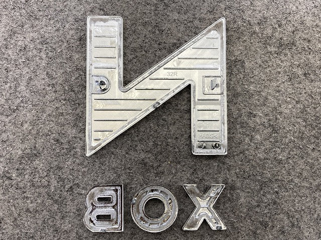 新車取り外し!N-BOX/NBOX Nボックス 純正 エンブレム/オーナメント ステッカー メッキ ホンダ(149624)