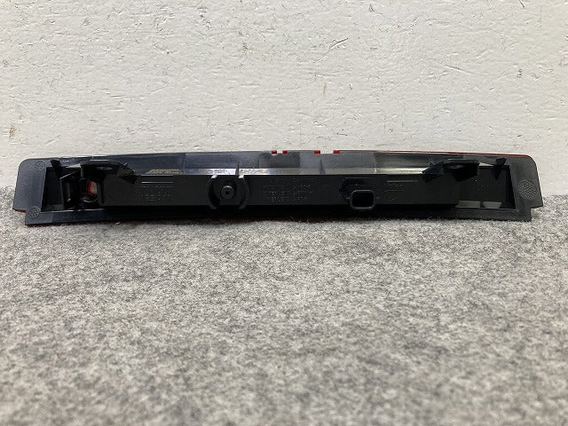 新品!メガーヌ 純正 テールランプ/ライト/レンズ LED ハイレベルブレーキランプ VALEO 265902759R 26590-2759R ルノー(149642)