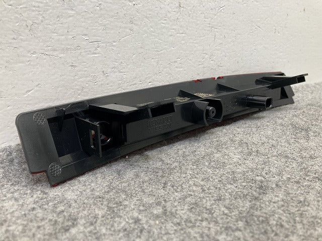 新品!メガーヌ 純正 テールランプ/ライト/レンズ LED ハイレベルブレーキランプ VALEO 265902759R 26590-2759R ルノー(149642)