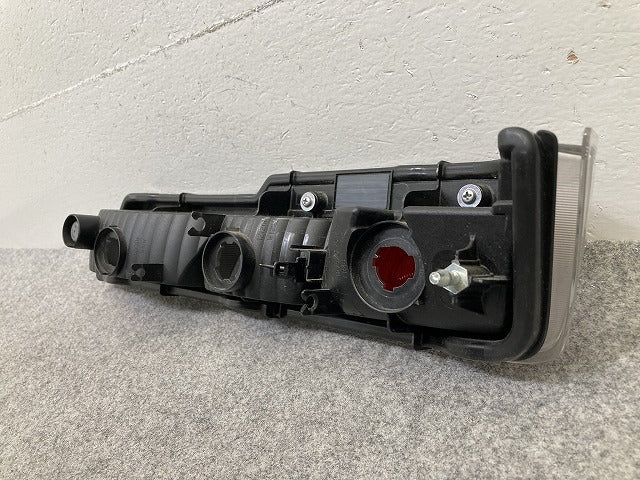 アトレー ワゴン/ハイゼット カーゴ S321G/S331G/S321V/S331V 純正 後期 左 テールランプ/ライト/レンズ ハロゲン KOITO 220-6906C(149654)