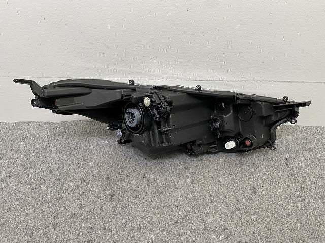 ヤリス KSP210/MXPA10/MXPA15/MXPH10/MXPH15 純正 左 ヘッドライト/ランプ レベライザー ハロゲン 刻印A5 KOITO K0-1 81170-K0010(149656)