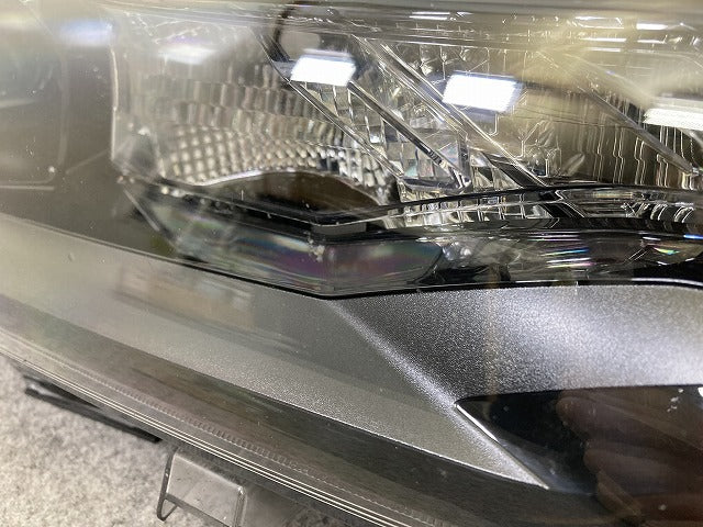 カローラ フィールダー 16系/NZE161G/NRE161G/NKE165G 純正 後期 右 ヘッドライト/ランプ LED RH 刻印D3 KOITO 12-657 81140-12N60(149657)