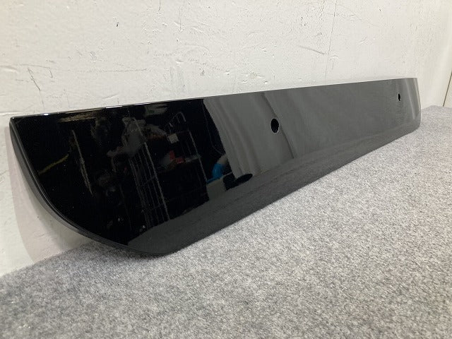 フリード GT1/GT2/GT3/GT4/GT5/GT6/7/8 純正 リア ガーニッシュ /バックドア ガーニッシュ 74891-33F-J0 ブラック ソリッド ホンダ(149673)