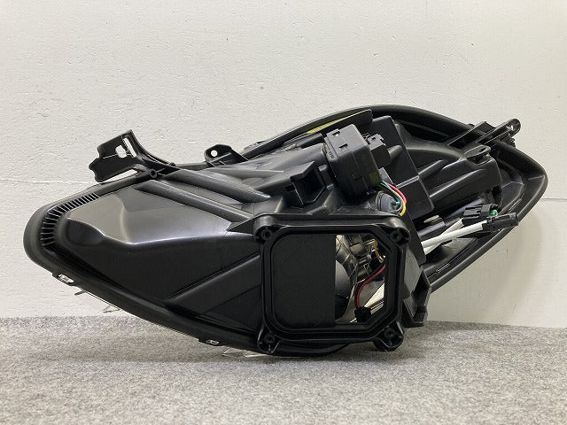 ヴィッツ 90系/NCP91/NCP95/KSP90/SCP90 純正 後期 右 ヘッドライト/ランプ キセノン HID レベライザー 刻印A0 ICHIKOH 52-183(149683)