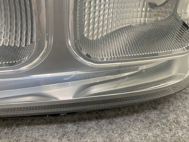 エブリィバン エブリー DA17V 純正 左 ヘッドライト/ランプ ハロゲン LH 助手席側 AL Automotive Lighting LE14C6327 スズキ(149687)