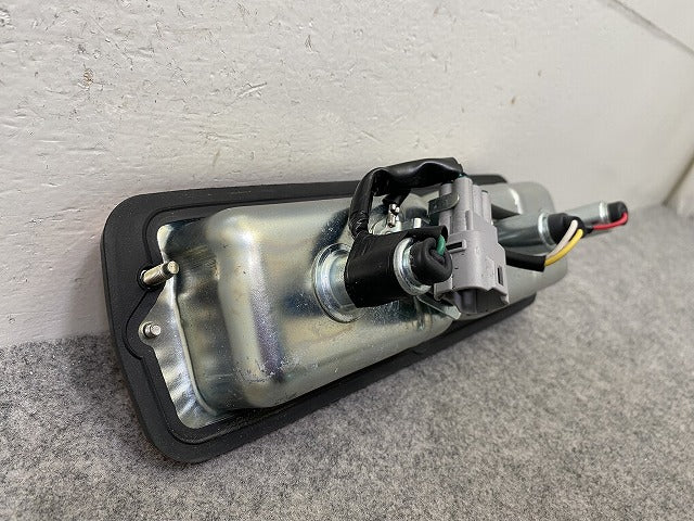 ランドクルーザー/ランクル 70系 GRJ76K GDJ76W 純正 右 テールランプ/ライト/レンズ ハロゲン KOITO 26-5BR 81550-WY060 トヨタ(149714)