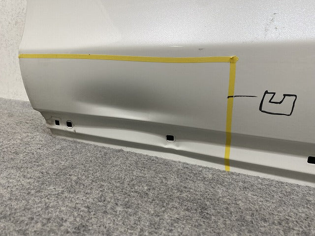 エスティマ アエラス 50系/ACR50W/ACR55W/GSR50W/GSR55W 純正 左 スライドドア ホワイトパールクリスタルシャイン 070 トヨタ(149731)