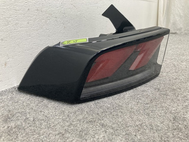 フロンクス WDB3S 純正 左 テールランプ/ライト/レンズ LED LH M886 35604-74T00 スズキ(149733)