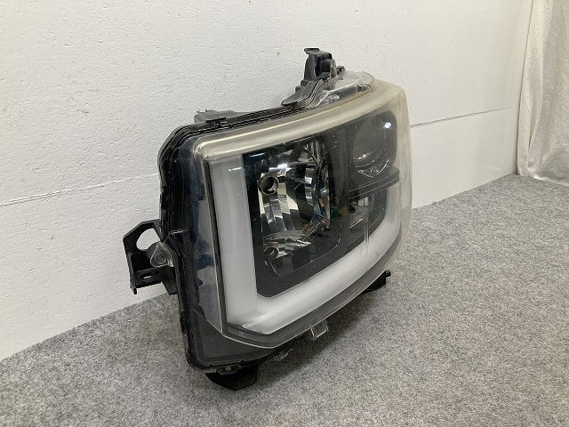 ウェイク LA700S/LA710S 純正 左 ヘッドライト/ランプ レベライザーLED STANLEY W2664 ダイハツ(149738)