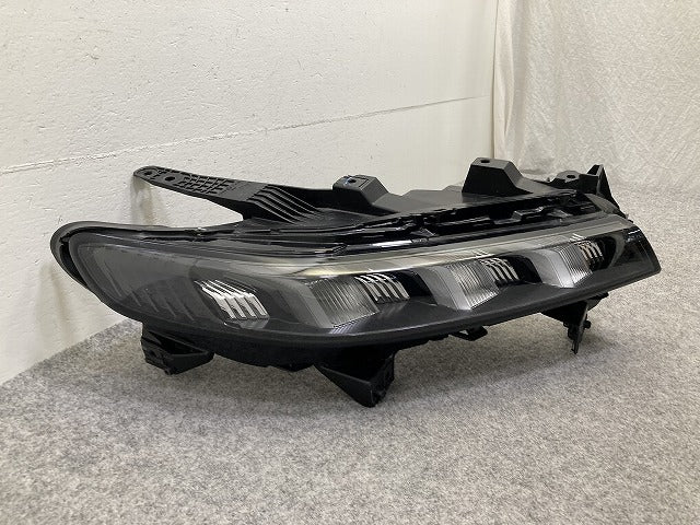 フロンクス WDB3S 純正 右 ウィンカー LED デイライト クリアランスランプ コンビネーションランプ AL Automotive 35601M74TA0(149739)