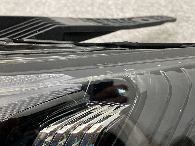 フロンクス WDB3S 純正 左 ウィンカー LED デイライト クリアランスランプ コンビネーションランプ AL Automotive 35602M74TA0(149740)