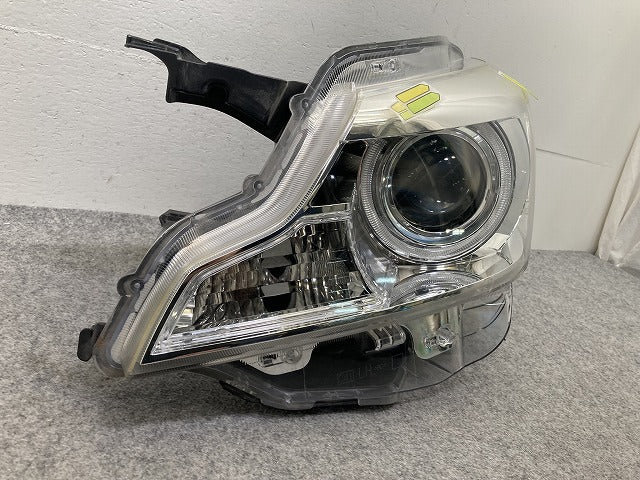 スペーシア カスタム MK32S/MK42S 純正 左 ヘッドライト/ランプ キセノン HID AFS無 刻印N6 ICHIKOH 1872 スズキ(149742)