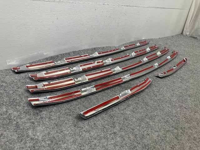 新品!フォレスター SK5/SKE 純正 フロント グリルガーニッシュ/メッキモール WK-877-3 メッキ スバル(149745)