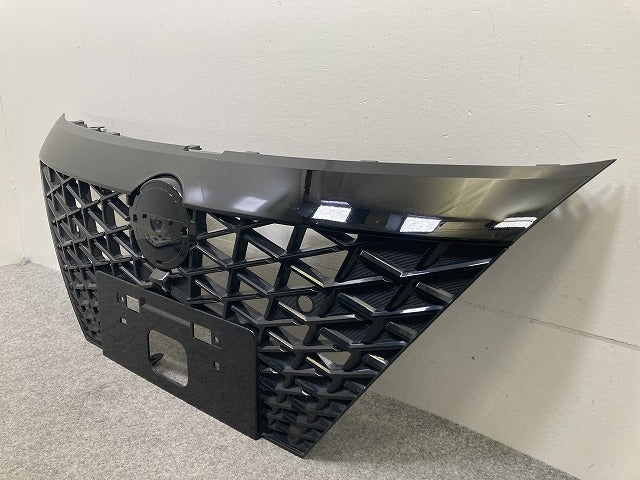 ノート/NOTE E13/SNE13 純正 前期 フロント グリル/ラジエーターグリル 62310 6XJ0A/B ブラック ソリッド 日産(149751)