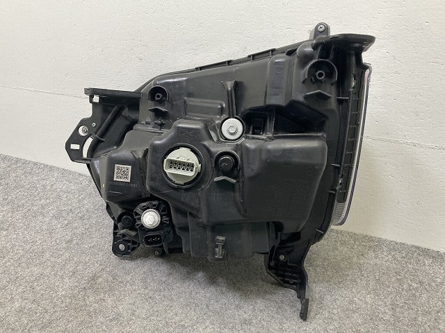 N-BOX/NBOX Nボックス カスタム/JF3/JF4 純正 右 ヘッドライト/ランプ LED 刻印J2 STANLEY W3106 メッキ ホンダ(149786)