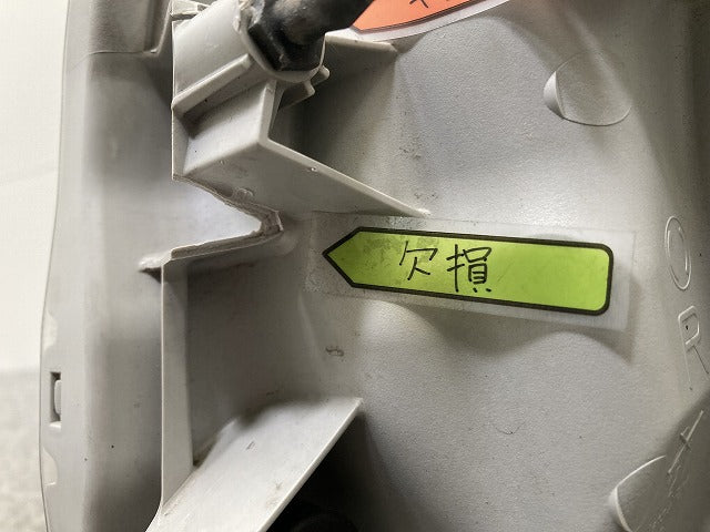 キャリイ トラック DA16T 純正 右 ヘッドライト/ランプ ハロゲン レベライザー KOITO 100-59296 スズキ(149789)