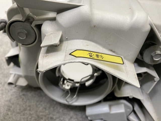 キャリイ トラック DA16T 純正 右 ヘッドライト/ランプ ハロゲン レベライザー KOITO 100-59296 スズキ(149789)