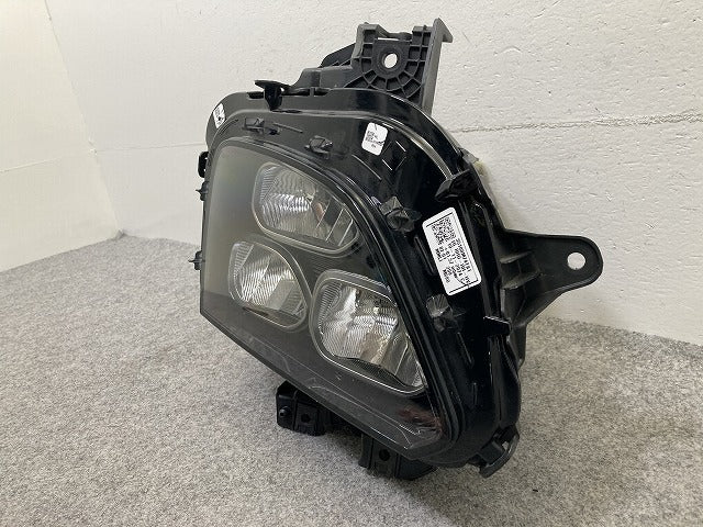 フロンクス WDB3S 純正 右 ヘッドライト/ランプ LED AL Automotive Lighting 35100M74TA1 スズキ(149794)