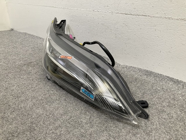 セレナ C27 e-POWER/HC27/HFC27/GC27/GNC27 純正 後期 右 ウィンカー LED 刻印W フロントクリアランスランプ KOITO 210-23785 日産(149795)