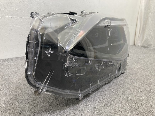 ヤリスクロス MXPB10/MXPB15 ハイブリッド/MXPJ10/MXPJ15 純正 左 ヘッドライト/ランプ レベライザーLED 刻印B2 KOITO 52-325(149798)