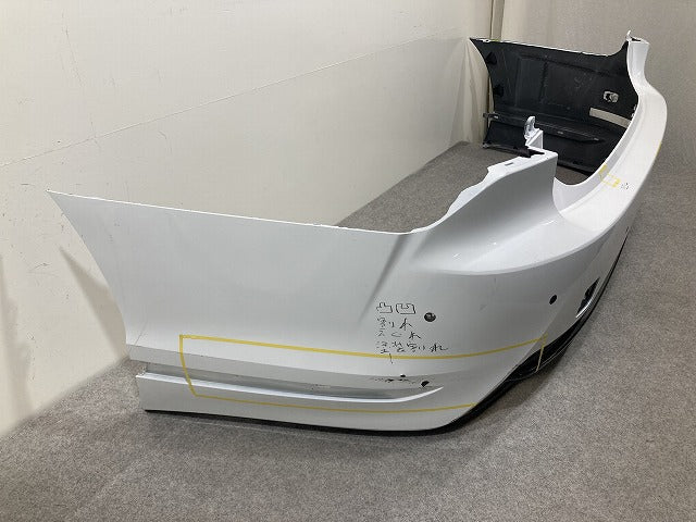LS500/LS500h VXFA50/VXFA55/GVF50/GVF55 純正 リア バンパー スポイラー付 52159-50221/31/41/71 ホワイトノーヴァガラスフレーク(149812)