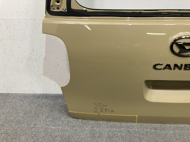 ムーヴ キャンバス/キャンパス LA850S/LA860S 純正 リアゲート/バックドア/リアハッチ 67500-B2870 サンドベージュ T34 ダイハツ(149816)