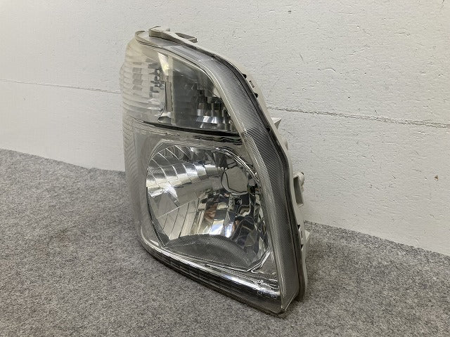 ミニキャブ DS16T 純正 右 ヘッドライト/ランプ ハロゲン レベライザー RH KOITO 100-59296 35120-82M01 三菱(149830)