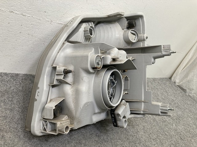 ミニキャブ DS16T 純正 右 ヘッドライト/ランプ ハロゲン レベライザー RH KOITO 100-59296 35120-82M01 三菱(149830)