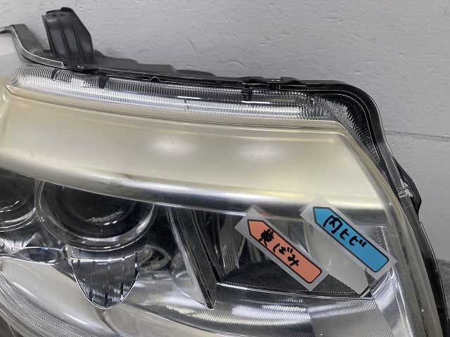 タント LA600S/LA610S 純正 右 ヘッドライト/ランプ LED レベライザー RH KOITO 100-51392 81145-B2030 ダイハツ(149835)