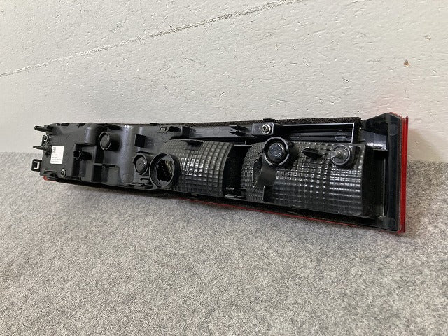エブリィ DA17V/DA17W 純正 右 テールランプ/ライト/レンズ LED ICHIKOH D146 スズキ(149838)