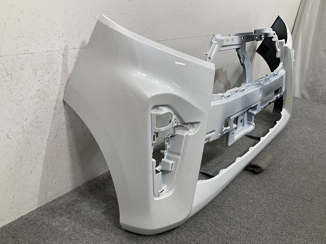 タント カスタム LA650S/LA660S 純正 前期 フロント バンパー 52119-B2G00 シャイニングホワイトパール W25 ダイハツ(149852)