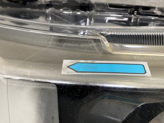 ウェイク LA700S/LA710S 純正 右 ヘッドライト/ランプ LED レベライザー RH STANLEY W2664 ダイハツ(149865)