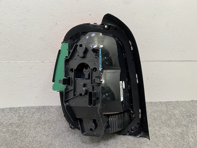 新品!ミニ F55/F56/F57 純正 前期 右 テールランプ/ライト/レンズ LED OLSA 7297414-15 63217297414 MINI(149869)