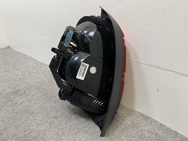 新品!ミニ F55/F56/F57 純正 前期 右 テールランプ/ライト/レンズ LED OLSA 7297414-15 63217297414 MINI(149869)