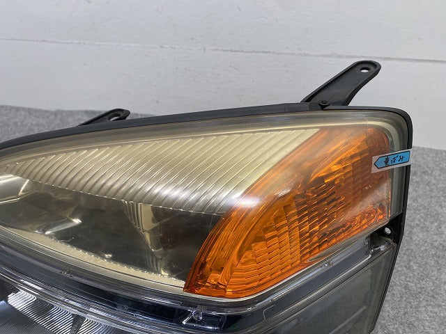 ヴォクシー VOXY 60系/AZR60G/AZR65G 純正 左 ヘッドライト/ランプ キセノン HID レベライザー AFS無 刻印C2 KOITO 28-154 トヨタ(149870)