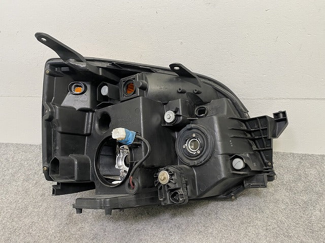 ヴォクシー VOXY 60系/AZR60G/AZR65G 純正 左 ヘッドライト/ランプ キセノン HID レベライザー AFS無 刻印C2 KOITO 28-154 トヨタ(149870)