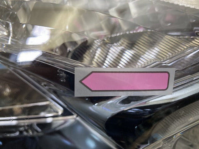 ノート/NOTE E12/NE12 e-POWER/HE12/SNE12 純正 右 ヘッドライト/ランプ LED レベライザー 刻印P ICHIKOH 1895 26025-5VA0A 日産(149893)