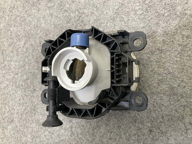 ジムニー JB64W 純正 左右共通 フォグランプ/フォグライト ハロゲン VALEO 90054229 スズキ(149908)